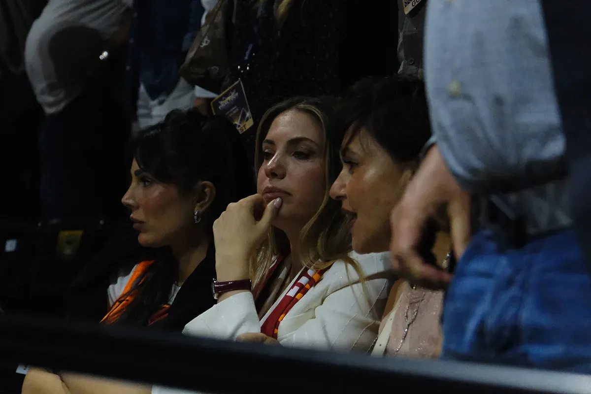 Eda Ece fotoğrafı 1